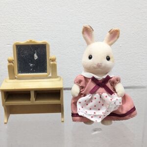 Calico Critters Epoch Sylvanian Mama Rabbit And Vanity (Incomplete)